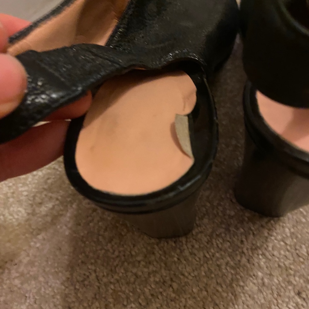 GORGEOUS VERO CUOIO RUFFLE HEELS - Picture 5 of 8